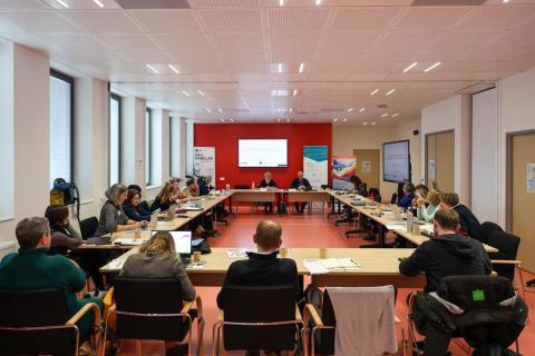 Urgence et frontières